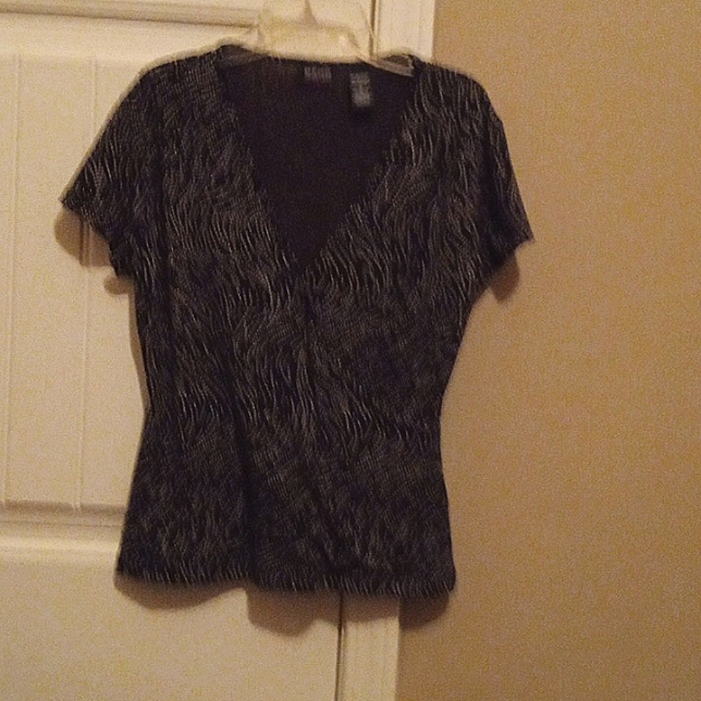 NYC stretch polka dot black top